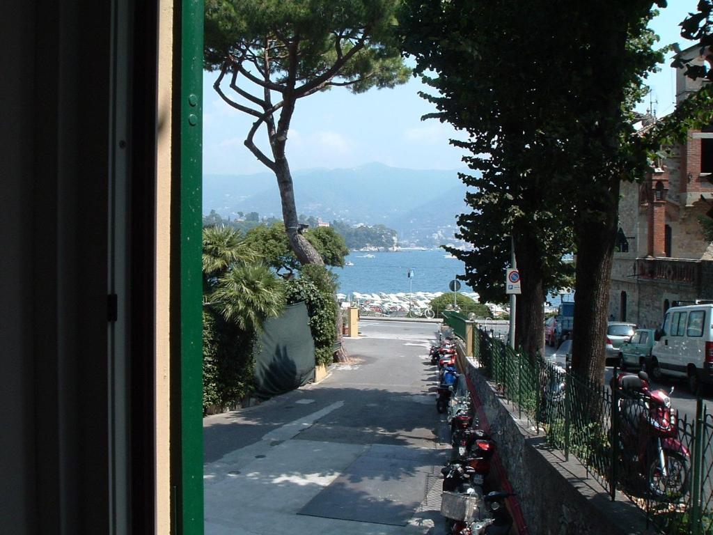 Regina Elena Dependance Hotell Santa Margherita Ligure Rum bild